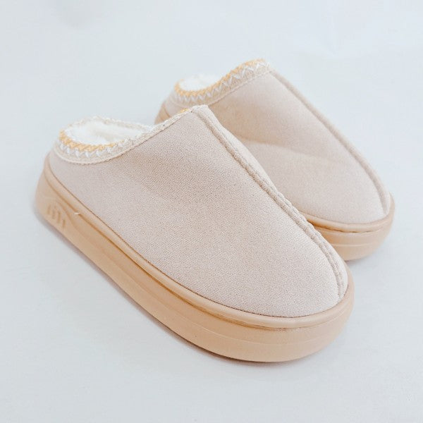Cozy Cloud Slippers – Ultimate Cozy Winter Slippers for Soft Comfort - FamilyClothes