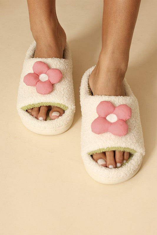 Sherpa slippers with contrast 3D flower detail - FamilyClothes