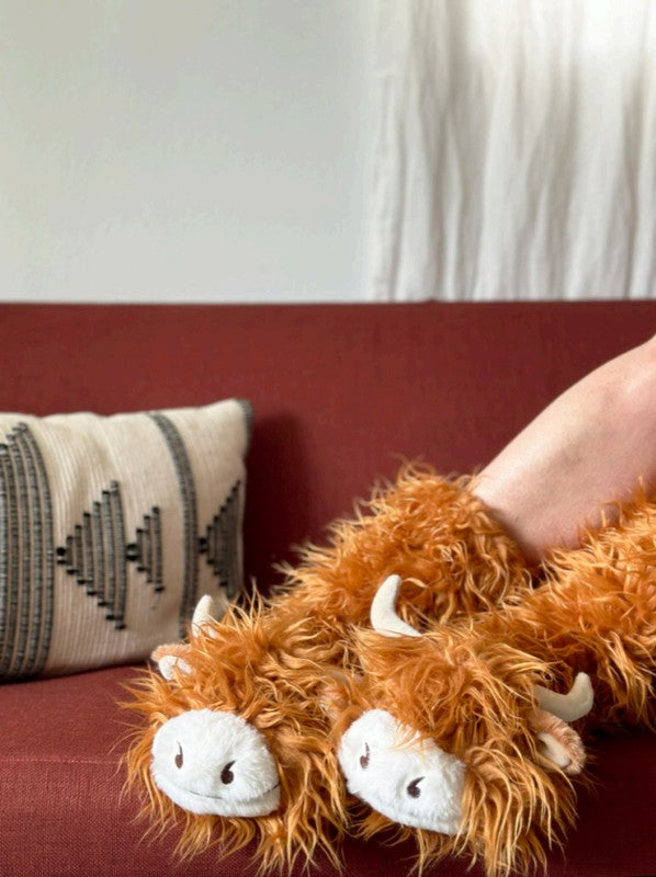 Highland Cattel - Women's Plush Slipper Socks - FamilyClothes