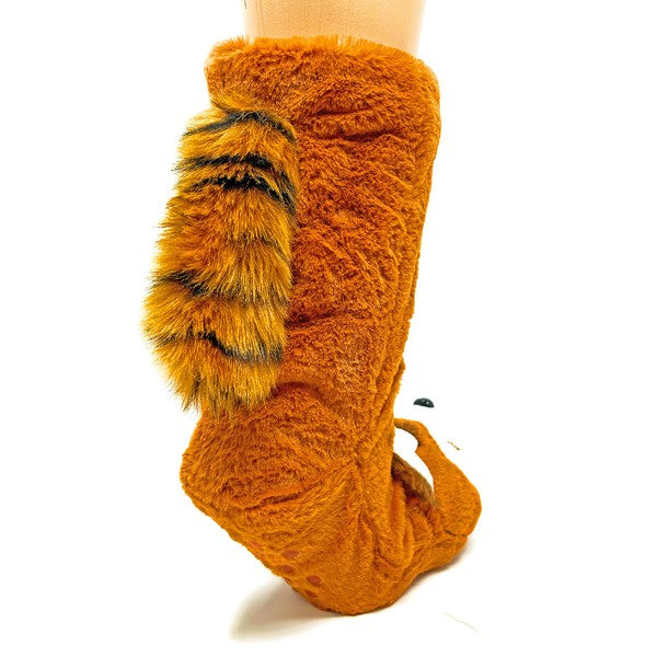 Red Panda - Kids' Plush Animal Slipper Socks - FamilyClothes