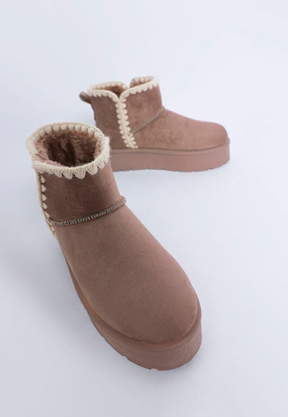 Rochas Scalloped Detail Snow Boots - FamilyClothes