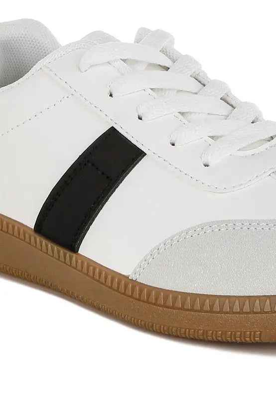 Crossover Classic Lace-Up Sneaker: Ultimate Style and Comfort Flatform - FamilyClothes