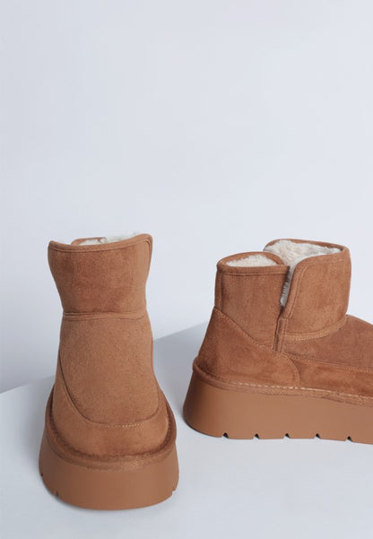 Holias Chunky Heeled Snow Boots for Ultimate Winter Style - FamilyClothes